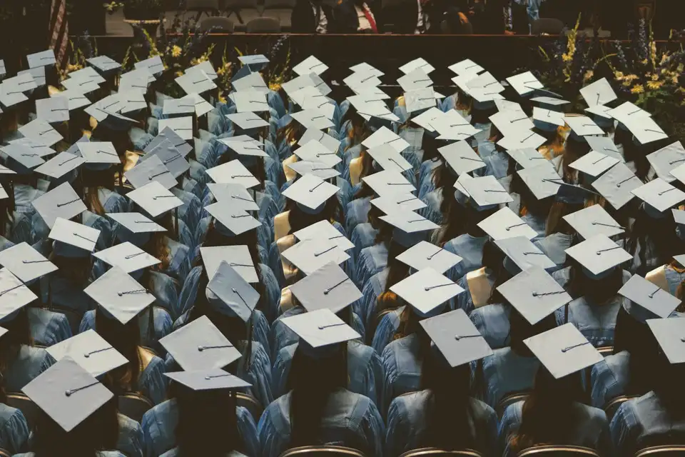 Laurea: serve a trovare lavoro? Laurea: serve a trovare lavoro?