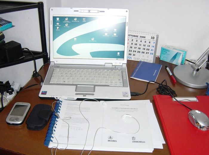 Il mio vecchio portatile con Gentoo e Gnome nel 2006